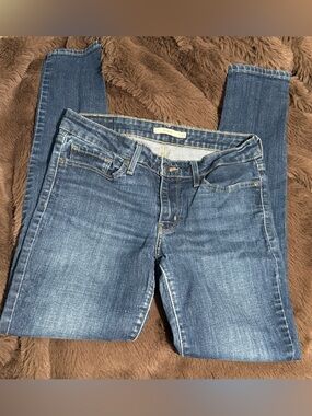Levi's 711 skinny jeans